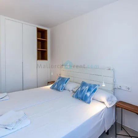 Villa M4R 1 Villa Laura Front Line Beach House