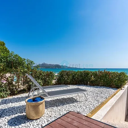 M4R 1 Villa Laura Front Line Beach House Villa Port de Alcudia (Mallorca)