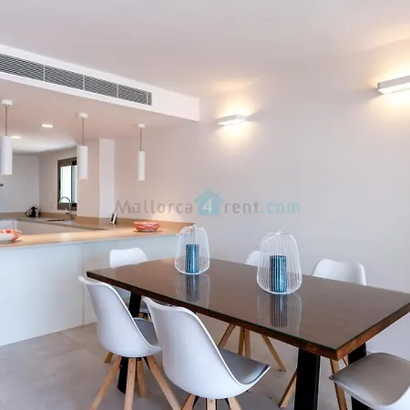 M4R 1 Villa Laura Front Line Beach House *