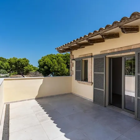 Villa M4R 1 Villa Laura Front Line Beach House Port de Alcudia (Mallorca)